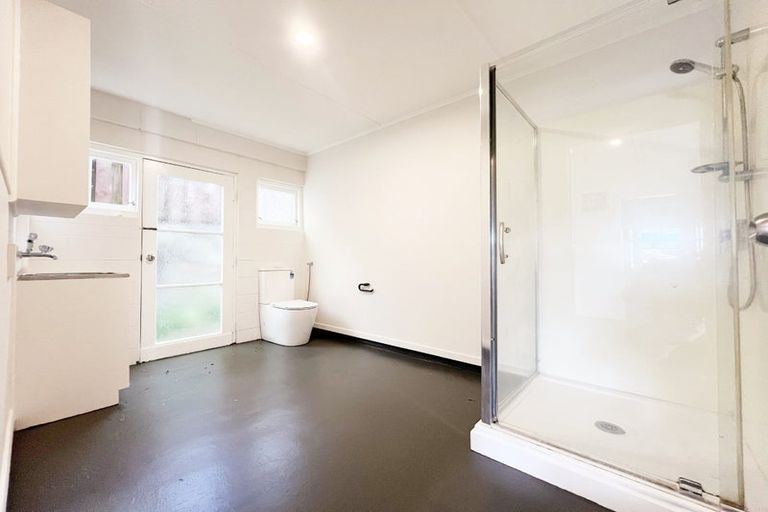 Photo of property in 12 Megan Avenue, Pakuranga Heights, Auckland, 2010