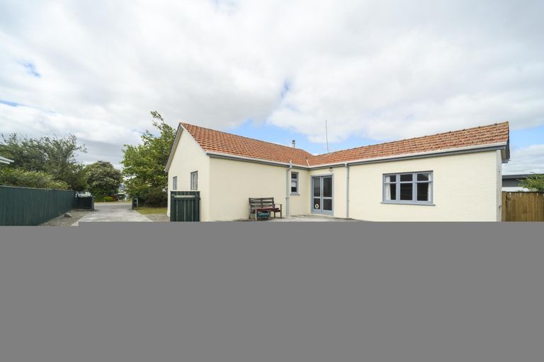 Photo of property in 629 Featherston Street, Roslyn, Palmerston North, 4414