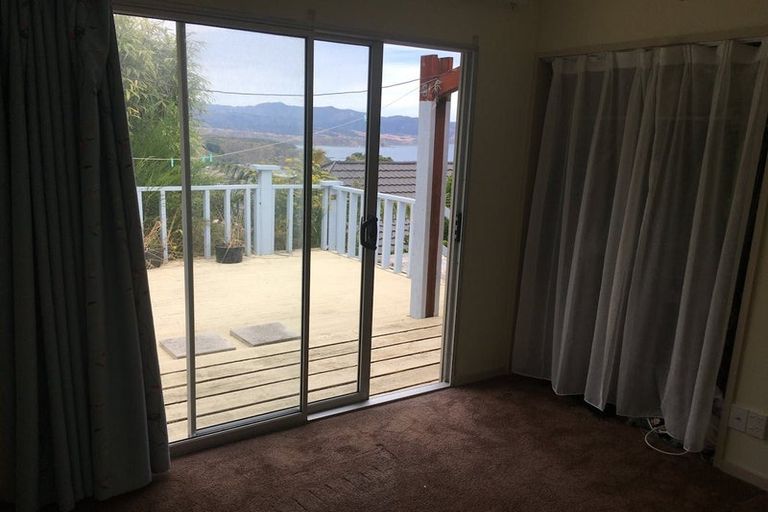 Photo of property in 21 Houghton Bay Road, Houghton Bay, Wellington, 6023