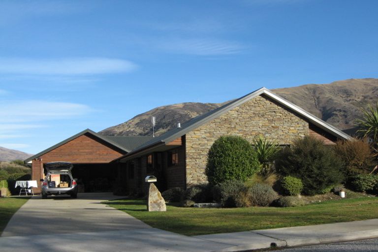 Photo of property in 197 Stone Street, Wanaka, 9305