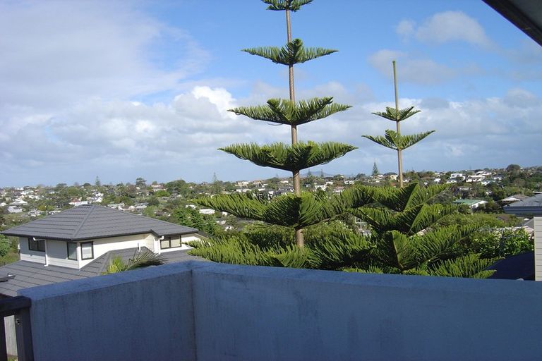 Photo of property in 3 Coventry Way, Long Bay, Auckland, 0630