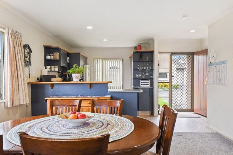 Photo of property in 285 Vaughan Road, Owhata, Rotorua, 3010