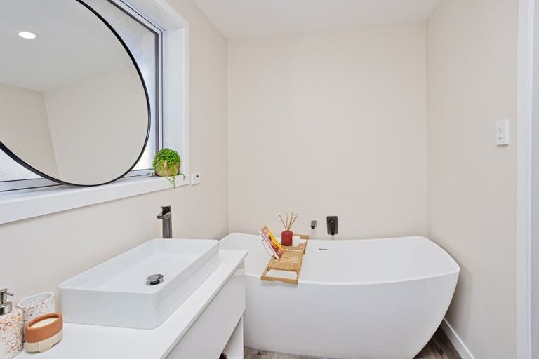 Photo of property in 5 Bullar Street, Grasmere, Invercargill, 9810