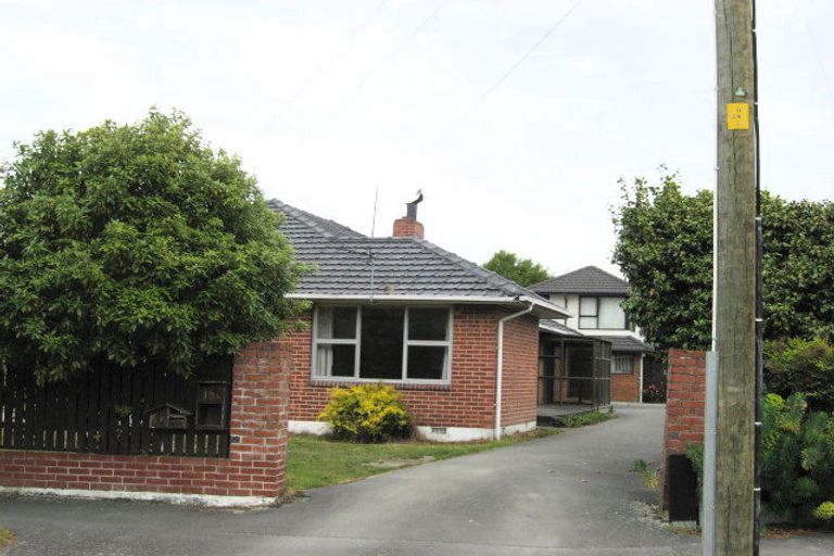 Photo of property in 1/15 Shaftesbury Street, Avonhead, Christchurch, 8042