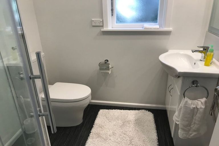 Photo of property in 7 Onslow Road, Khandallah, Wellington, 6035