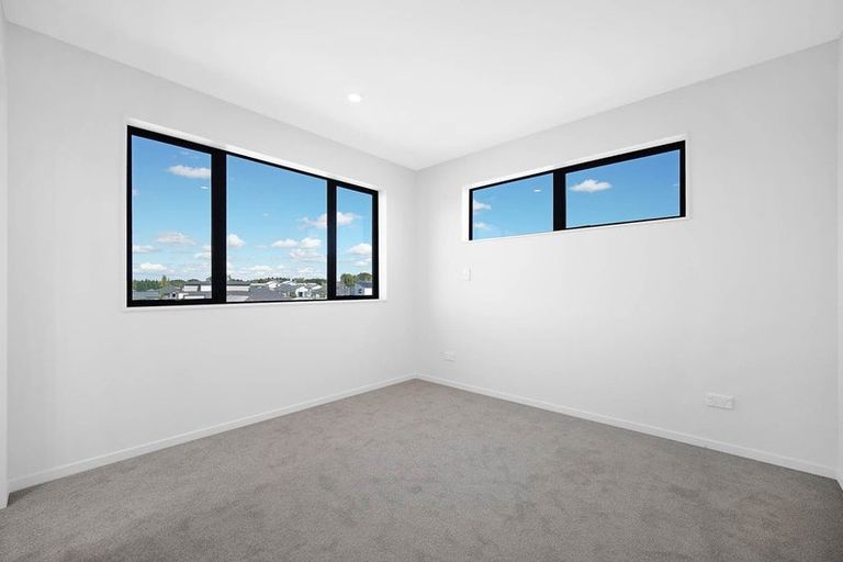 Photo of property in 19 Auranga Drive, Karaka, Papakura, 2113