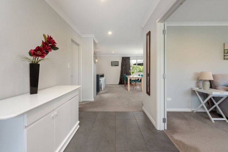 Photo of property in 4 Falcon Drive, Welcome Bay, Tauranga, 3112