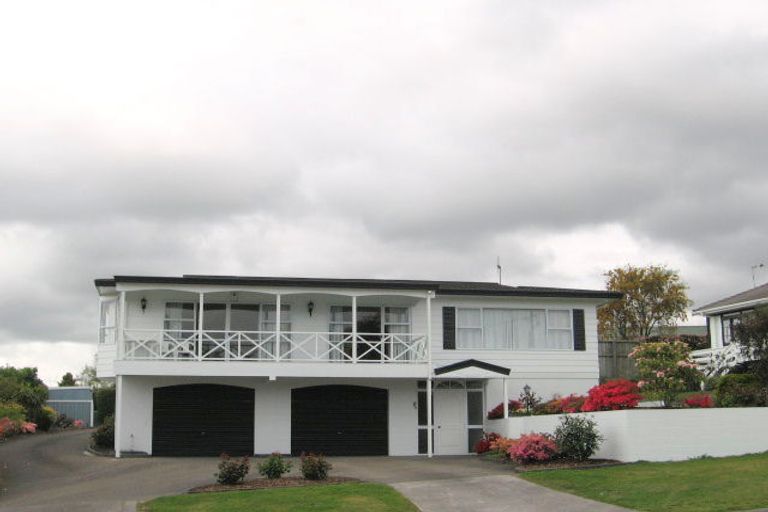 Photo of property in 38 Puriri Street, Hilltop, Taupo, 3330