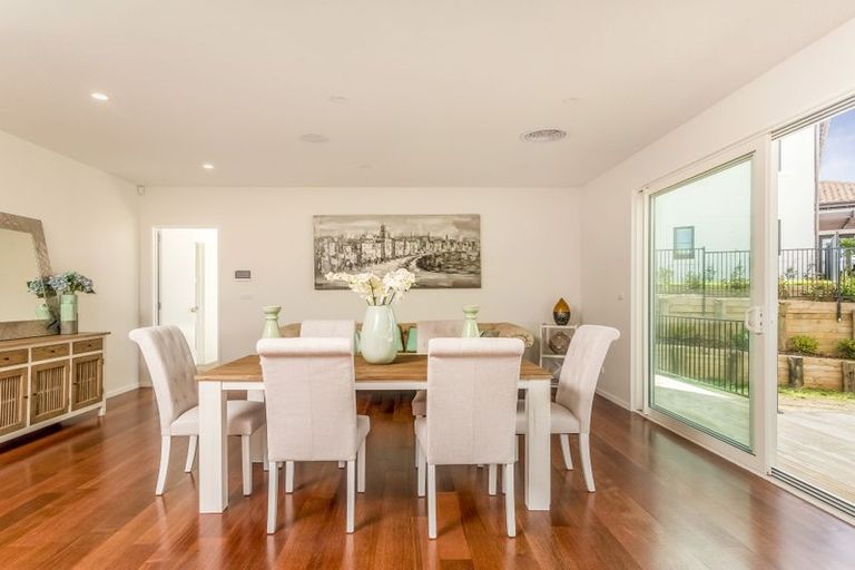 Photo of property in 14 Tauwaka Crescent, Riverhead, 0820