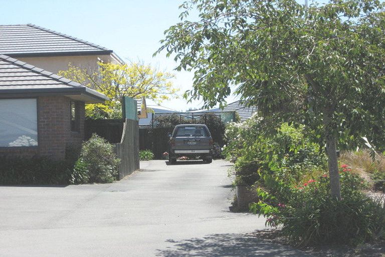 Photo of property in 24a Rue De La Mare, Parklands, Christchurch, 8083