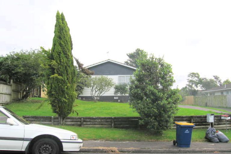 Photo of property in 13 Roick Parade, Glen Eden, Auckland, 0602