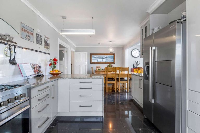 Photo of property in 173 Waihi Road, Hawera, 4610