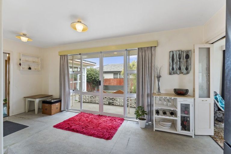 Photo of property in 209 Burwood Road, Burwood, Christchurch, 8083