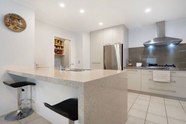 Photo of property in 38 Helvetia Road, Pukekohe, 2120