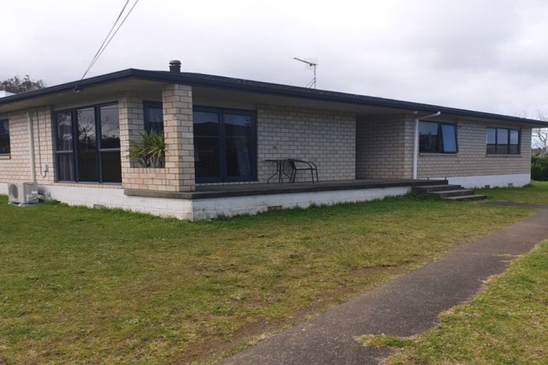 Photo of property in 15 Colombo Road, Waiuku, 2123