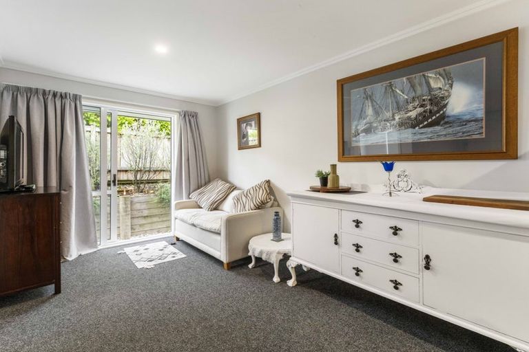 Photo of property in 10 Grenache Way, Kumeu, 0810