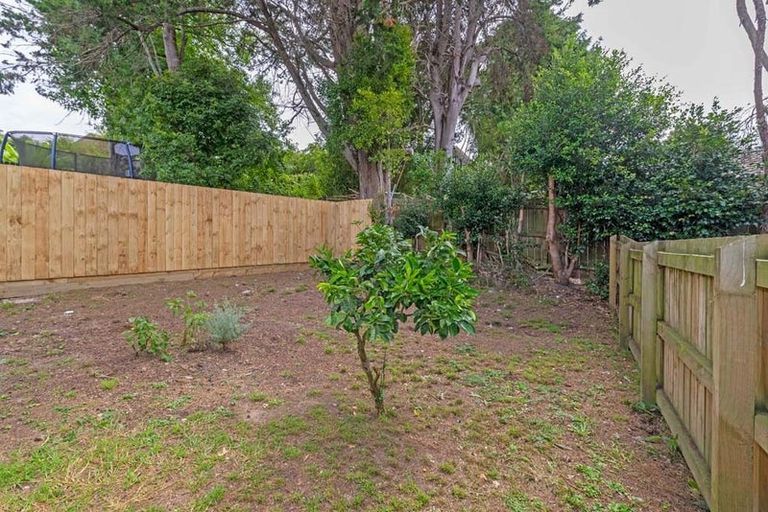 Photo of property in 2/63 Zita Maria Drive, Massey, Auckland, 0614