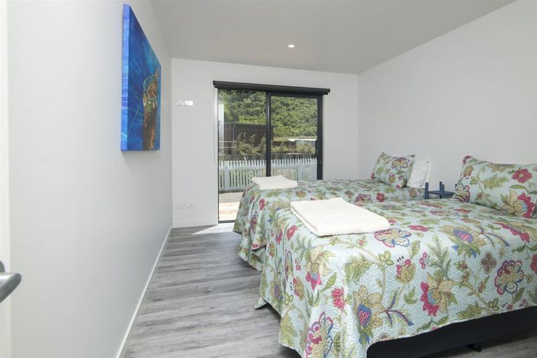 Photo of property in 3 Surrey Street, Picton, 7220