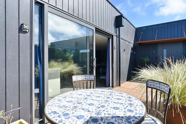 Photo of property in 102 Hills Road, Edgeware, Christchurch, 8013