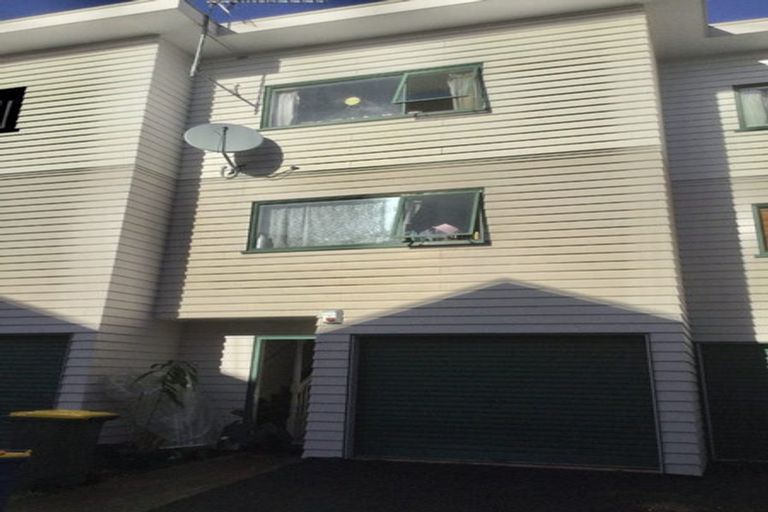Photo of property in 3/1 Briar Way, New Lynn, Auckland, 0600