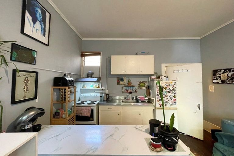 Photo of property in 25 Hay Street, Oriental Bay, Wellington, 6011