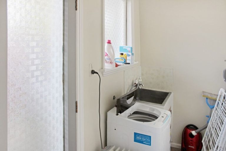 Photo of property in 1/2 Farnham Place, Ilam, Christchurch, 8041