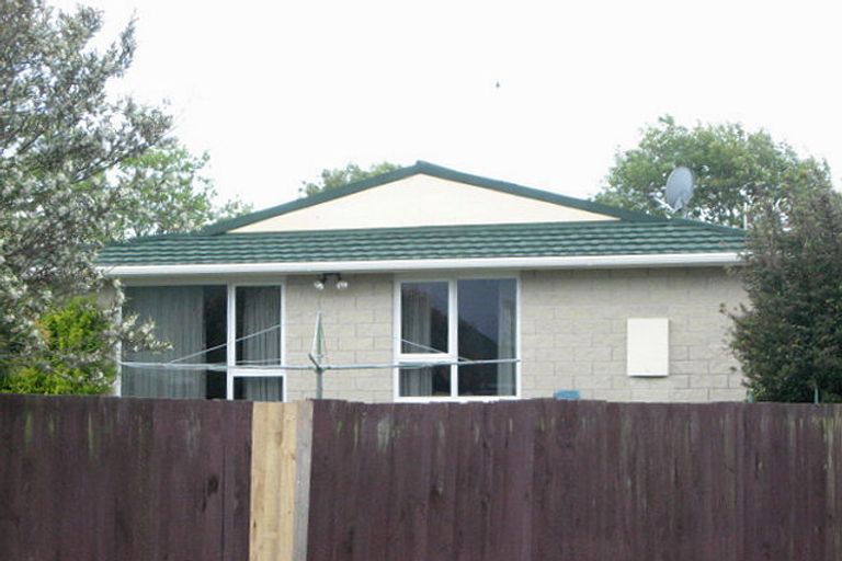Photo of property in 17b Kruse Place, Redwood, Christchurch, 8051