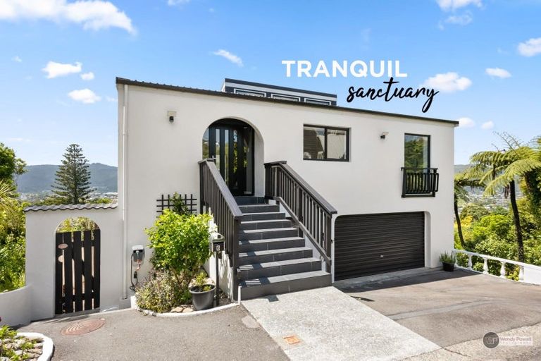 Photo of property in 6 Corrondella Grove, Belmont, Lower Hutt, 5010