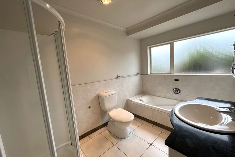 Photo of property in 12 Mander Place, Bucklands Beach, Auckland, 2012