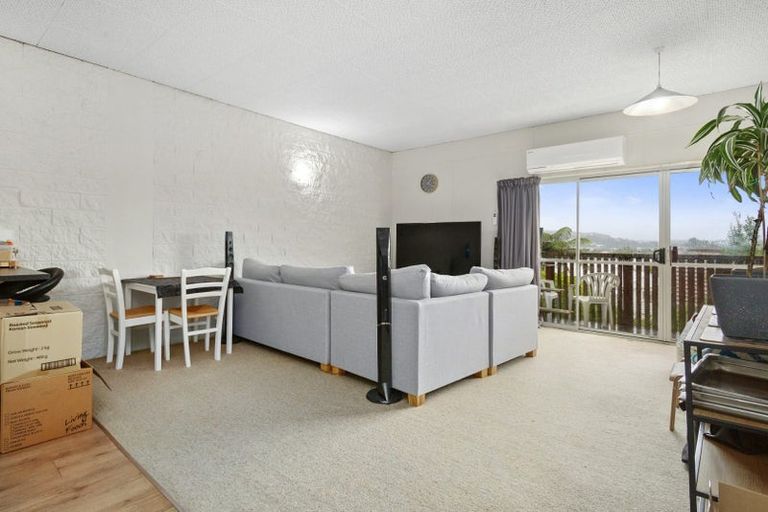 Photo of property in 1/29 Truscott Avenue, Johnsonville, Wellington, 6037