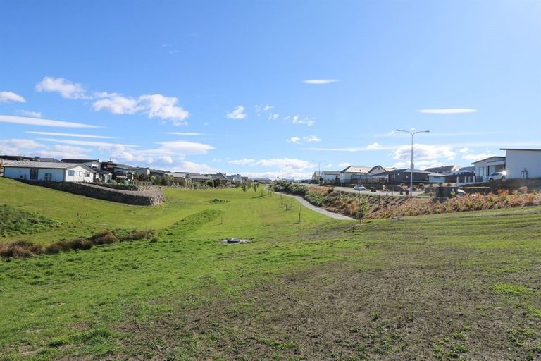 Photo of property in 35 Meadowstone Street, Gleniti, Timaru, 7910