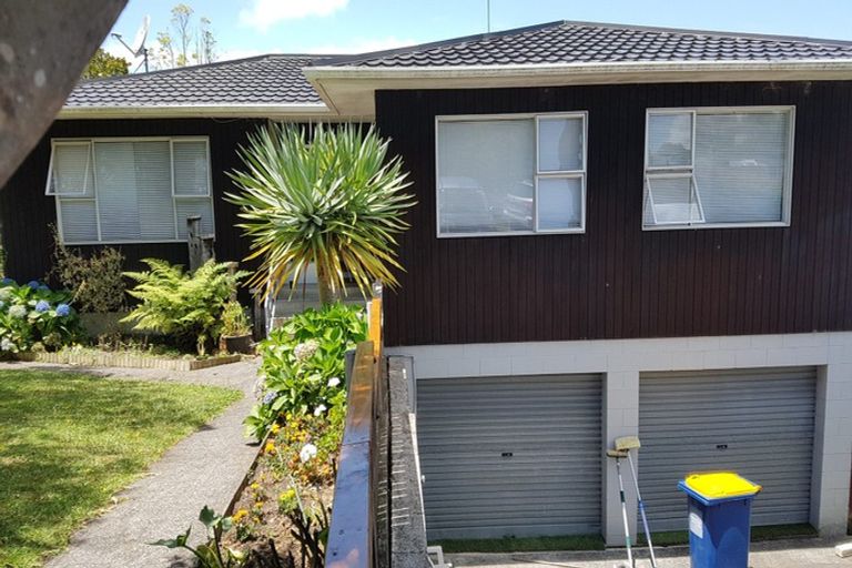 Photo of property in 14 Bruce Road, Glenfield, Auckland, 0629