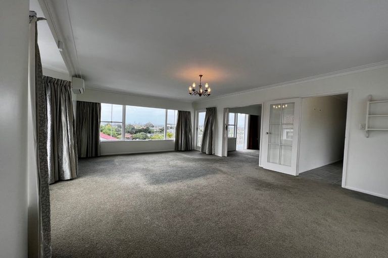 Photo of property in 34 Grenada Avenue, Forrest Hill, Auckland, 0620