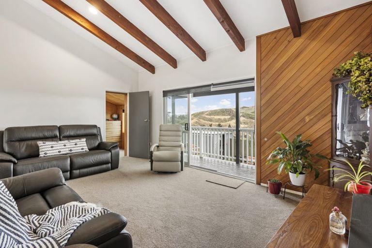 Photo of property in 6 Salem Court, Churton Park, Wellington, 6037