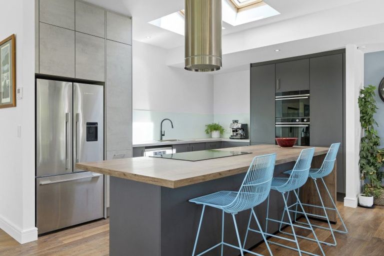 Photo of property in 55 Jeffreys Road, Fendalton, Christchurch, 8052