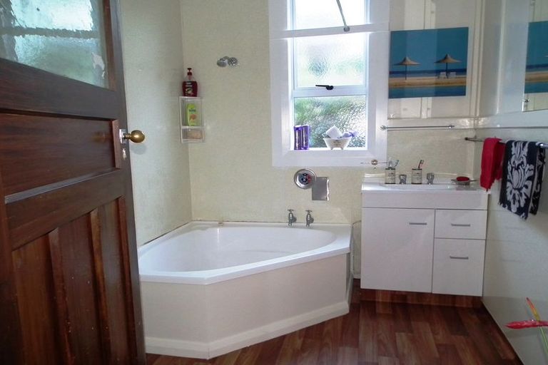 Photo of property in 32 Forth Street, Oamaru North, Oamaru, 9400