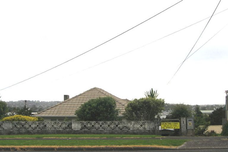 Photo of property in 7 Beatrice Avenue, Hillcrest, Auckland, 0627