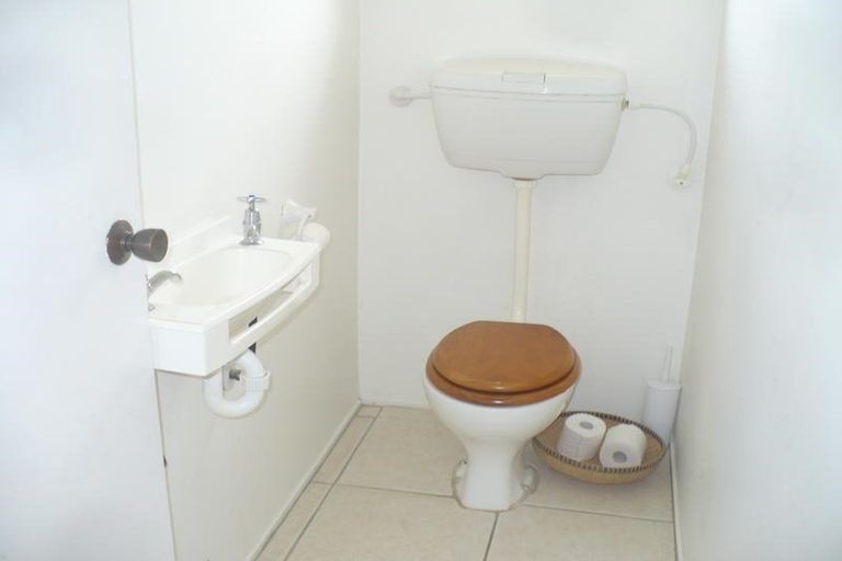 Photo of property in 2/221 Don Buck Road, Massey, Auckland, 0614