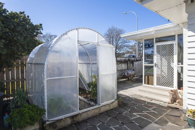 Photo of property in 2 Lytton Road, Riverdale, Gisborne, 4010