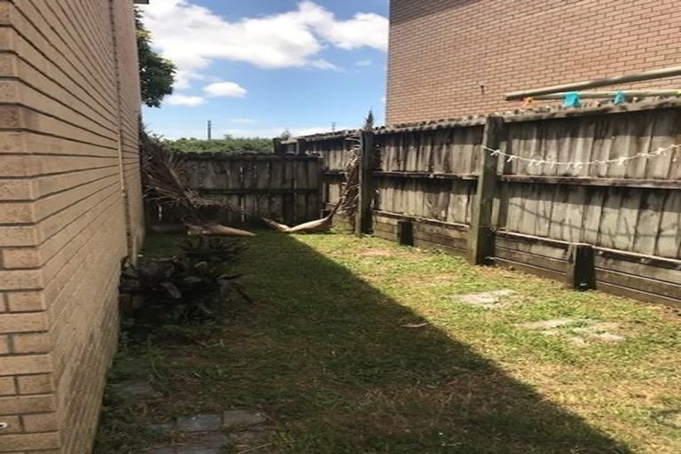 Photo of property in 14 Rosandich Drive, Sunnyvale, Auckland, 0612