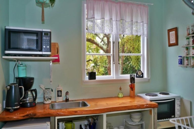 Photo of property in 14 Avon Street, South Hill, Oamaru, 9400