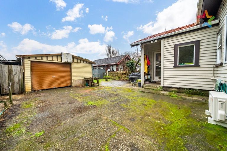 Photo of property in 12 Heath Grove, Waiwhetu, Lower Hutt, 5010