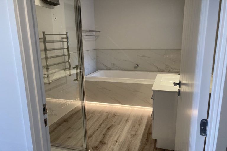 Photo of property in 53 Faulks Terrace, Wanaka, 9305