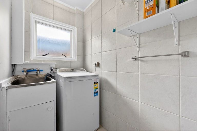 Photo of property in 29a Thorburn Avenue, Red Beach, 0932