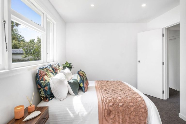 Photo of property in 10 Mcfaddens Road, St Albans, Christchurch, 8052