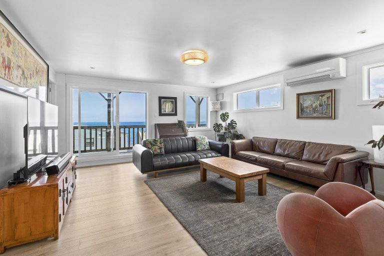 Photo of property in 11/410 The Esplanade, Island Bay, Wellington, 6023