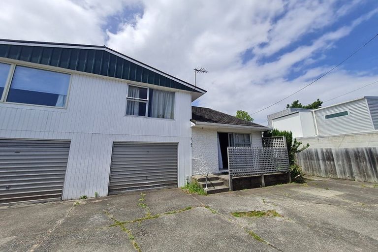 Photo of property in 2/8a Elmwood Road, Strowan, Christchurch, 8052