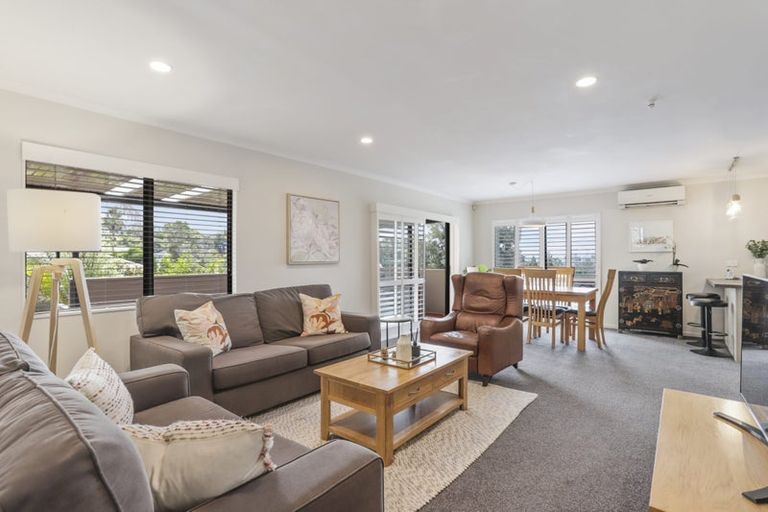 Photo of property in 103c Glengarry Road, Glen Eden, Auckland, 0602