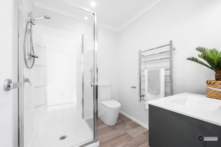 Photo of property in 16 Orongomai Street, Wallaceville, Upper Hutt, 5018