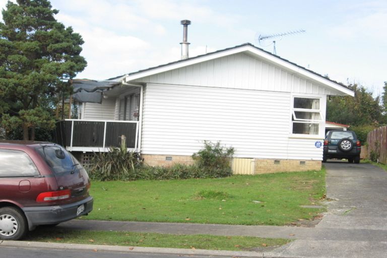 Photo of property in 14 Solo Place, Manurewa, Auckland, 2102